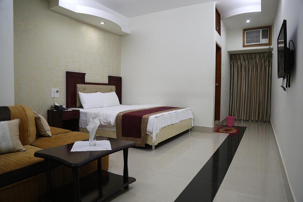 Hotel City Plaza Jessore Exteriér fotografie